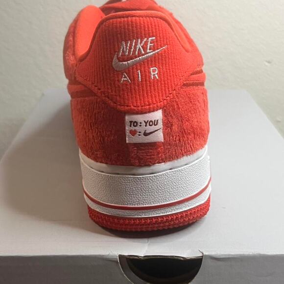 Brand new with box NIKE AIRFORCE ONE GS FIRE RED/LT CRIMSON-WHITE. VALENTINES 6Y - Picture 5 of 5